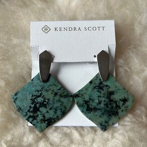 Kendra Scott Astoria Earrings
